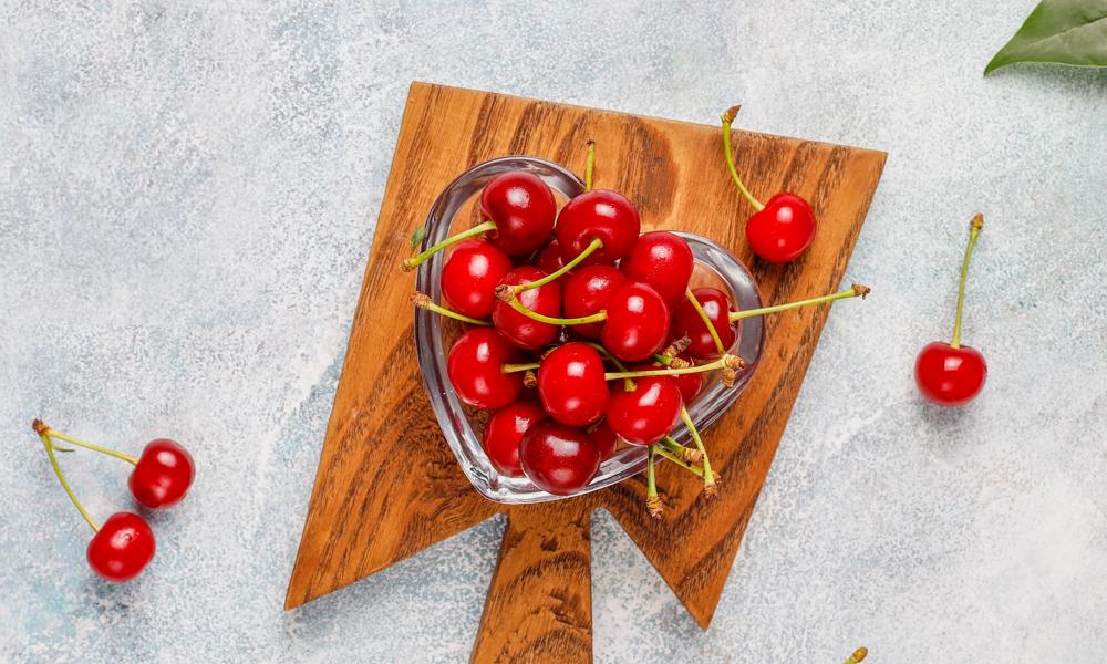 6 Health Benefits of Tart Cherry for Women & How to Maximise It
