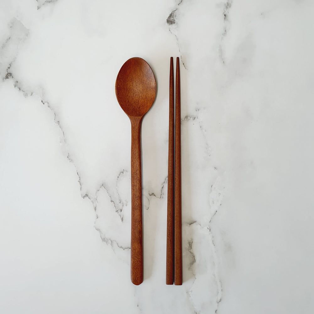 Natural Lacquered Jujube Wood Cutlery Set 천연옻칠 대추나무 수저세트 (Spoon + Chopsticks) | Hauls Home