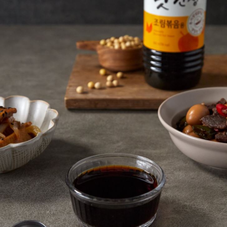 Korean Soy Sauce for Braised & Stir-Fry Dishes 맛간장 조림볶음용 (840ml) | Chung Jung One