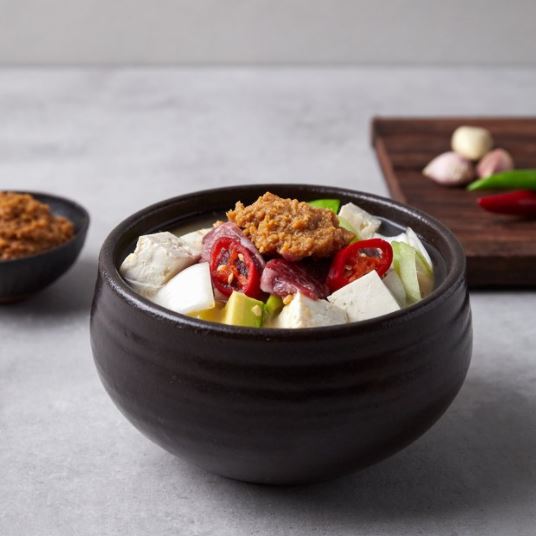 Traditional Korean Soybean Paste Doenjang 재래식된장 (500g) | Haechandle