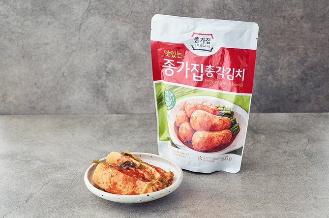 Chonggak Kimchi (Radish Kimchi with leaf) 500g 종가집 총각김치 | JONGGA